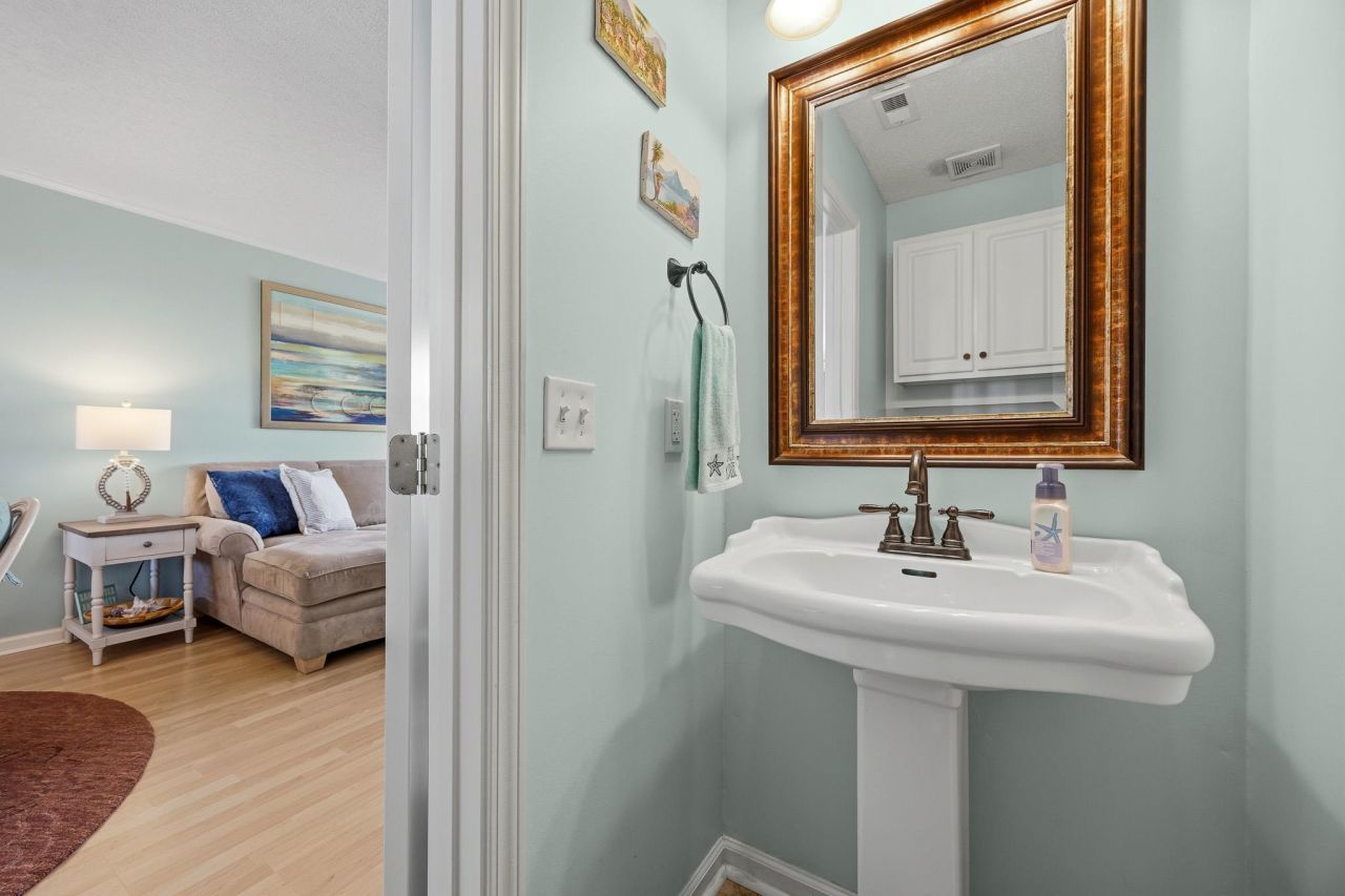 103 Barnwell St. Photo 16