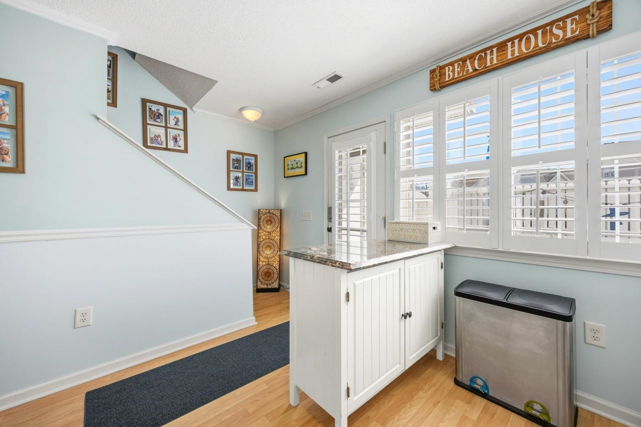 103 Barnwell St. Photo 23