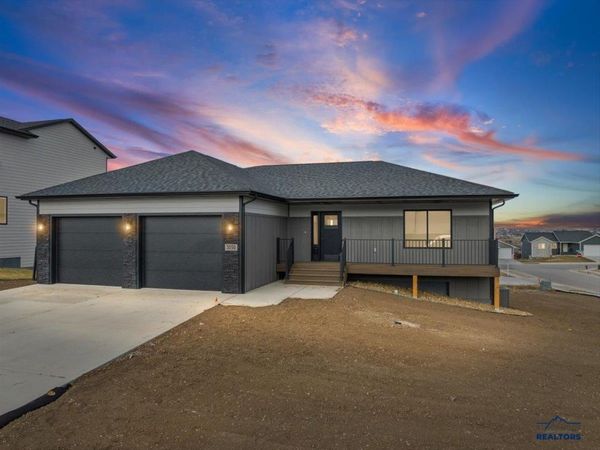 4824 MONDAVI DR, Rapid City, SD 57703