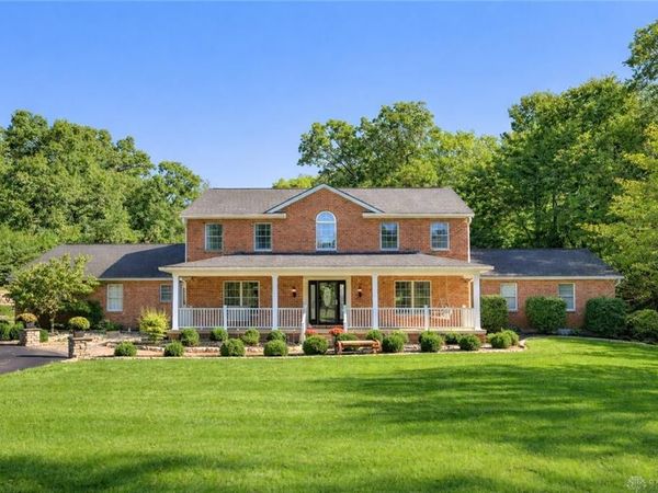 224 Roscommon Drive, Springfield, OH 45503