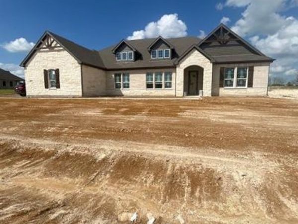 1000 Perrin Lane, Van Alstyne, TX 75495