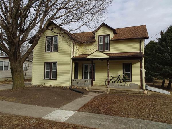 1309 Iselin Avenue, Sheldon, IA 51201