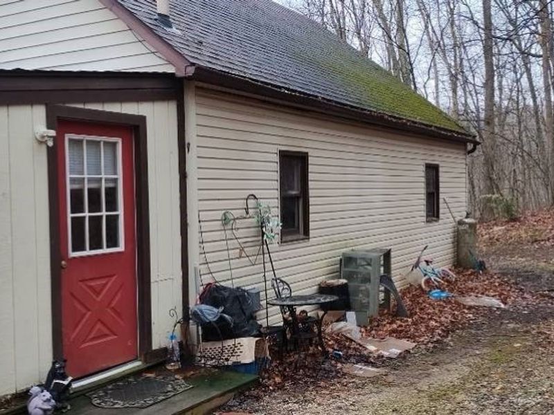 25948 Oxford Road, Quaker City, OH 43773 Photo 4