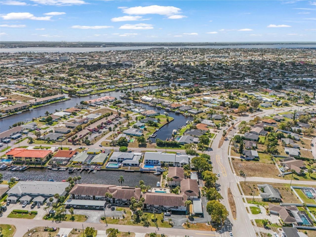 3935 Country Club Boulevard , Unit 17, Cape Coral, FL 33904 Photo