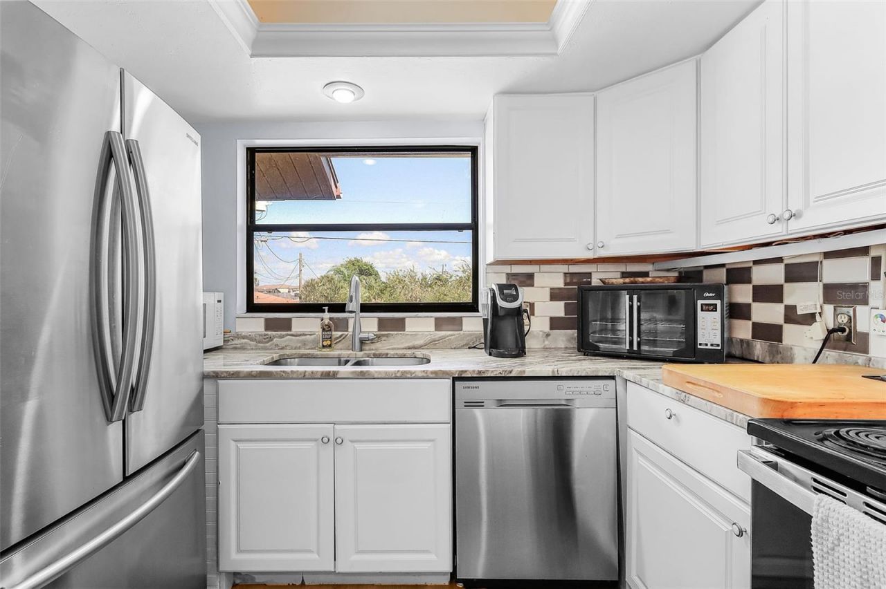 3935 Country Club Boulevard , Unit 17, Cape Coral, FL 33904 Photo