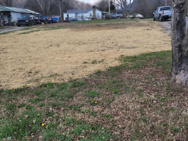 413 E Hemlock St, LaFollette, TN 37766