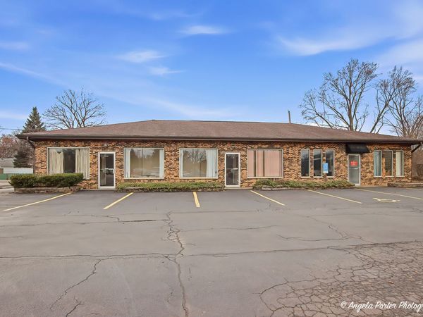 4901 W Elm Street , McHenry, IL 60050