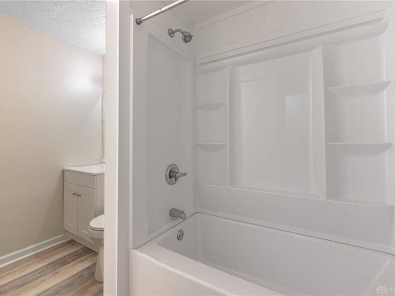 5572 Shady Oak Street, Huber Heights, OH 45424 Photo 15