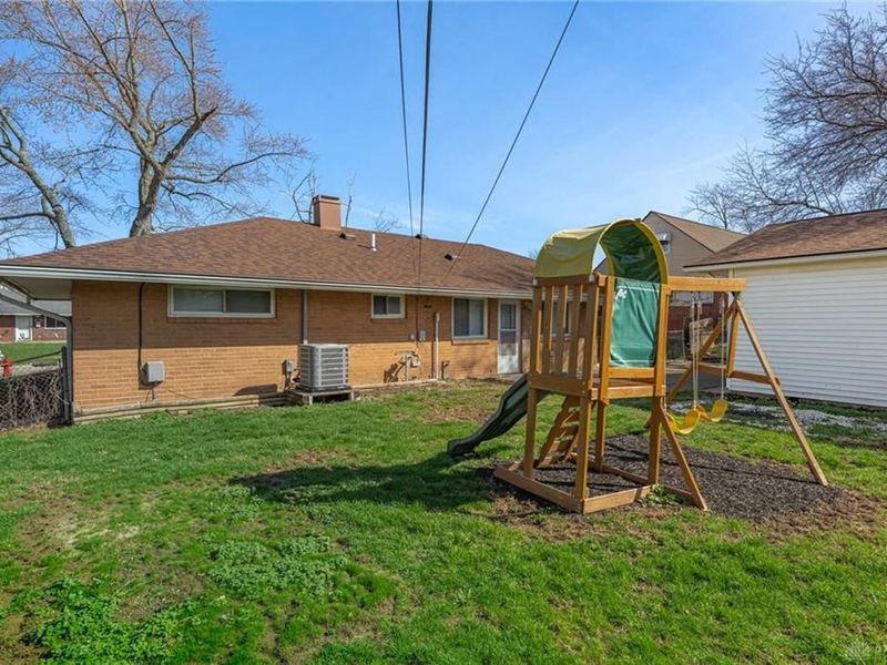 5572 Shady Oak Street, Huber Heights, OH 45424 Photo 26