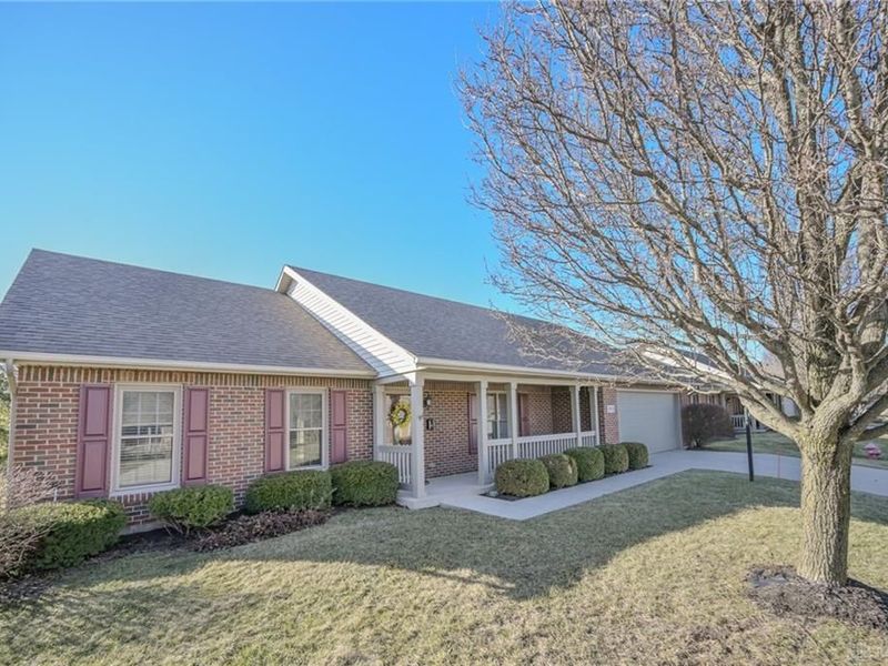 1812 Willow Lakes Drive, Springfield, OH 45502 Photo 1