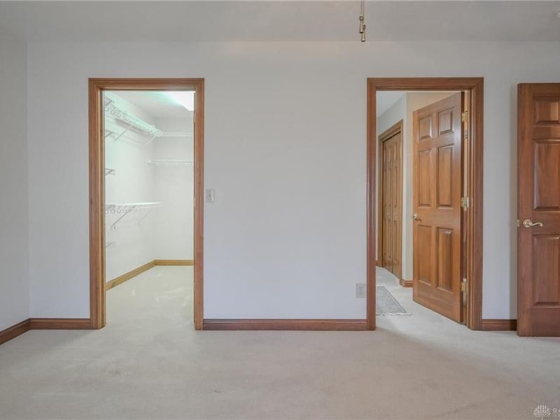 1812 Willow Lakes Drive, Springfield, OH 45502 Photo 13