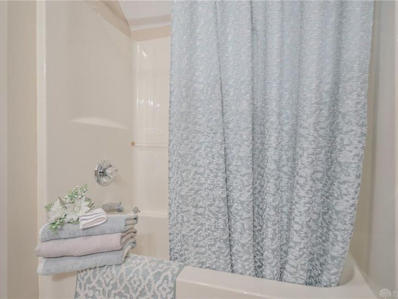 1812 Willow Lakes Drive, Springfield, OH 45502 Photo 20