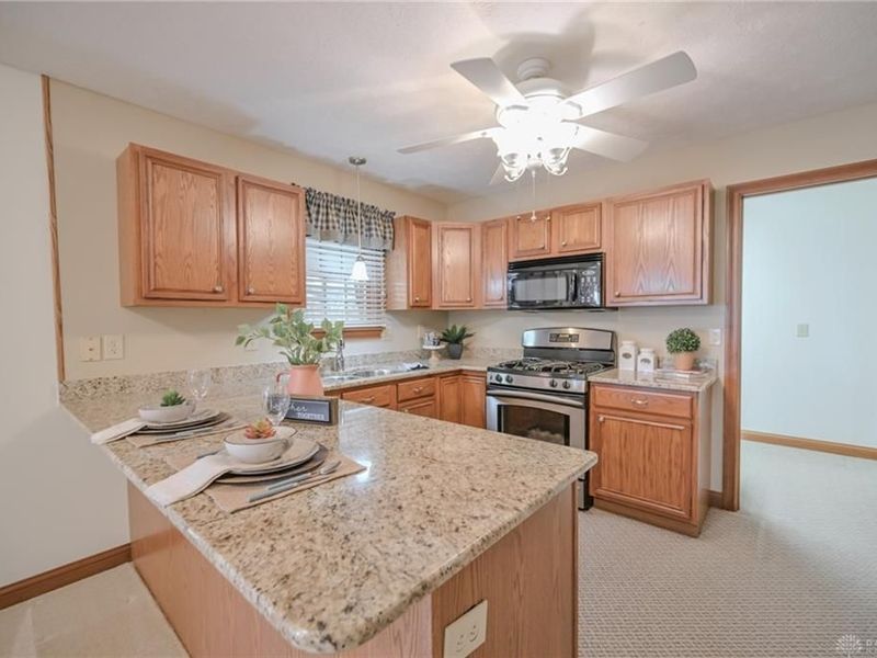 1812 Willow Lakes Drive, Springfield, OH 45502 Photo 24