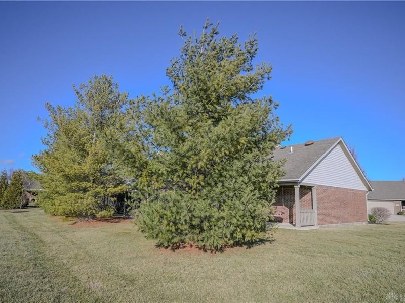 1812 Willow Lakes Drive, Springfield, OH 45502 Photo 39