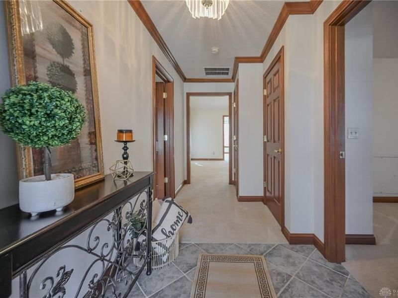 1812 Willow Lakes Drive, Springfield, OH 45502 Photo 9