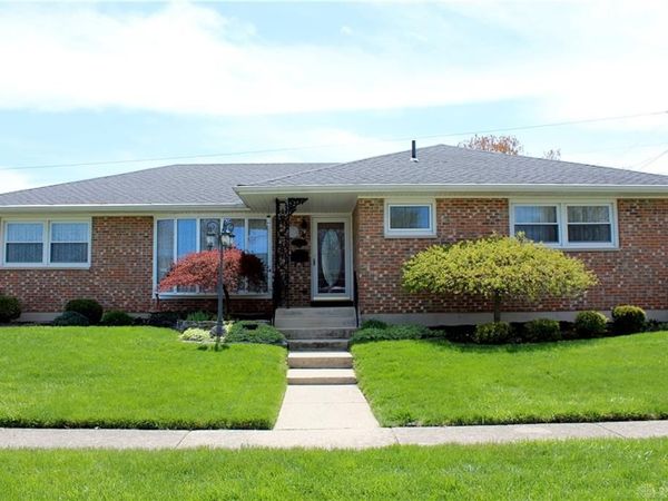 1521 Erika Drive, Springfield, OH 45503