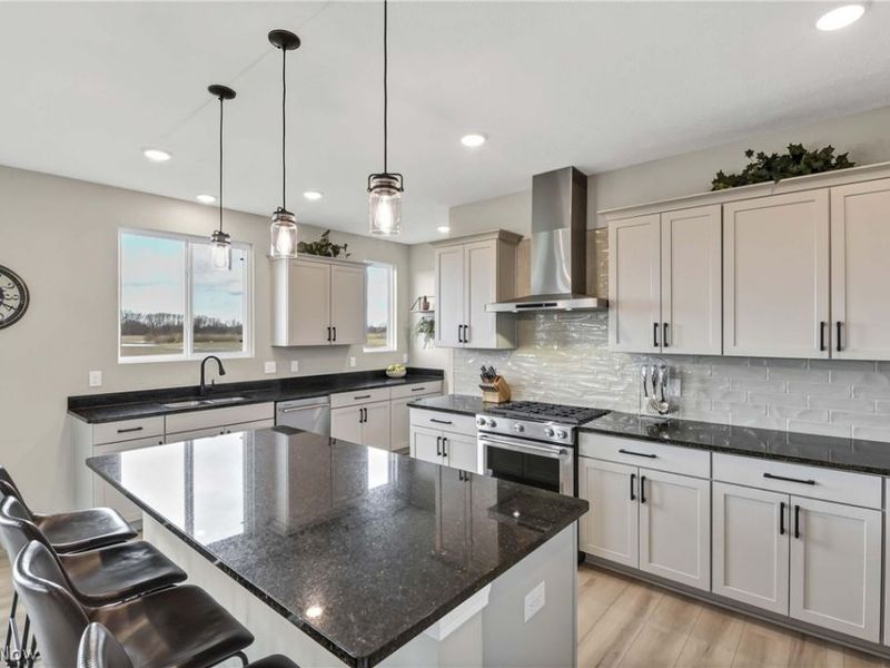 36662 W Shore Parkway, North Ridgeville, OH 44039 Photo 12