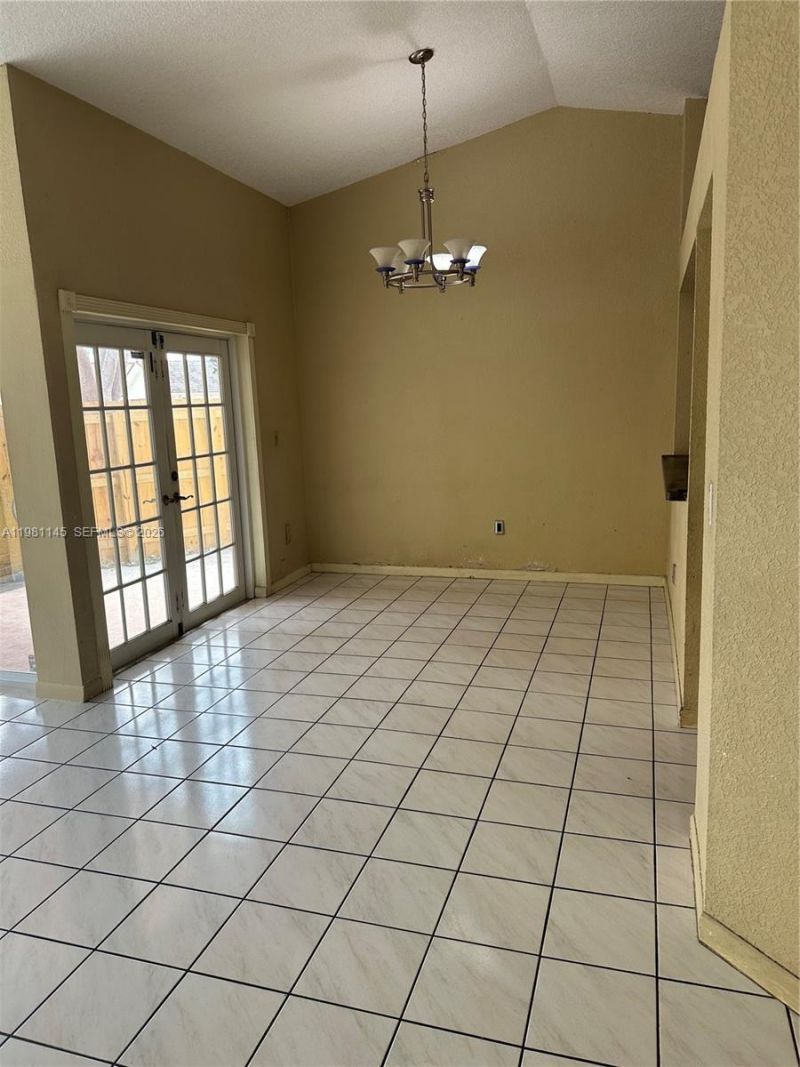 5861 SW 152nd Ct, Miami, FL 33193 Photo