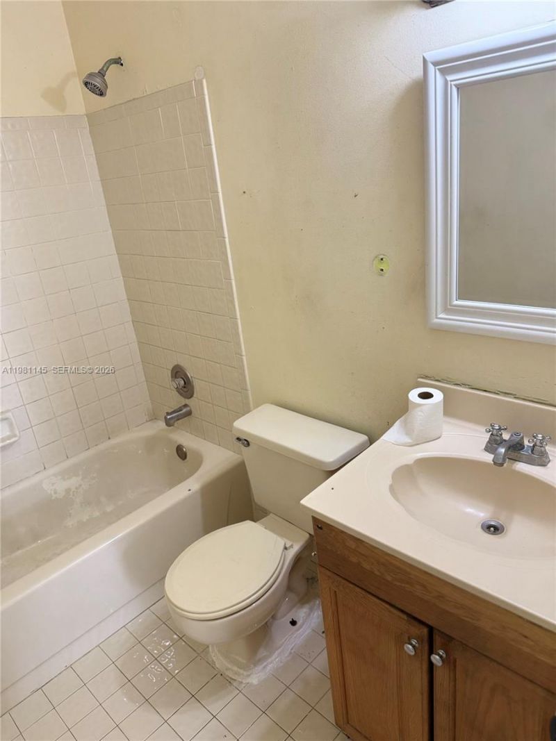 5861 SW 152nd Ct, Miami, FL 33193 Photo