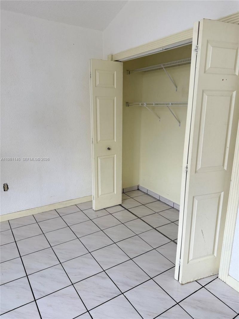 5861 SW 152nd Ct, Miami, FL 33193 Photo