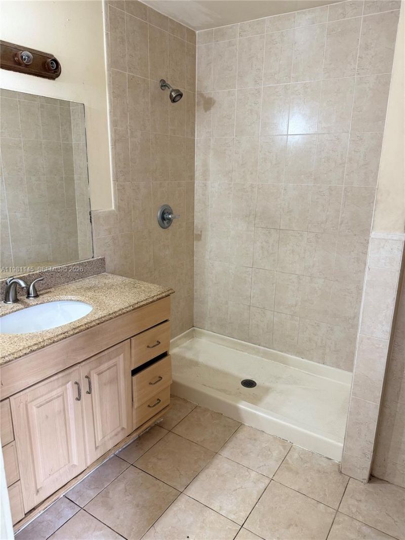 5861 SW 152nd Ct, Miami, FL 33193 Photo