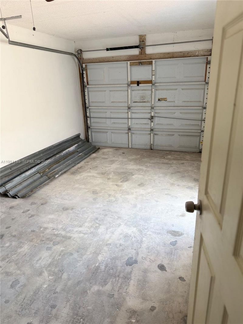 5861 SW 152nd Ct, Miami, FL 33193 Photo