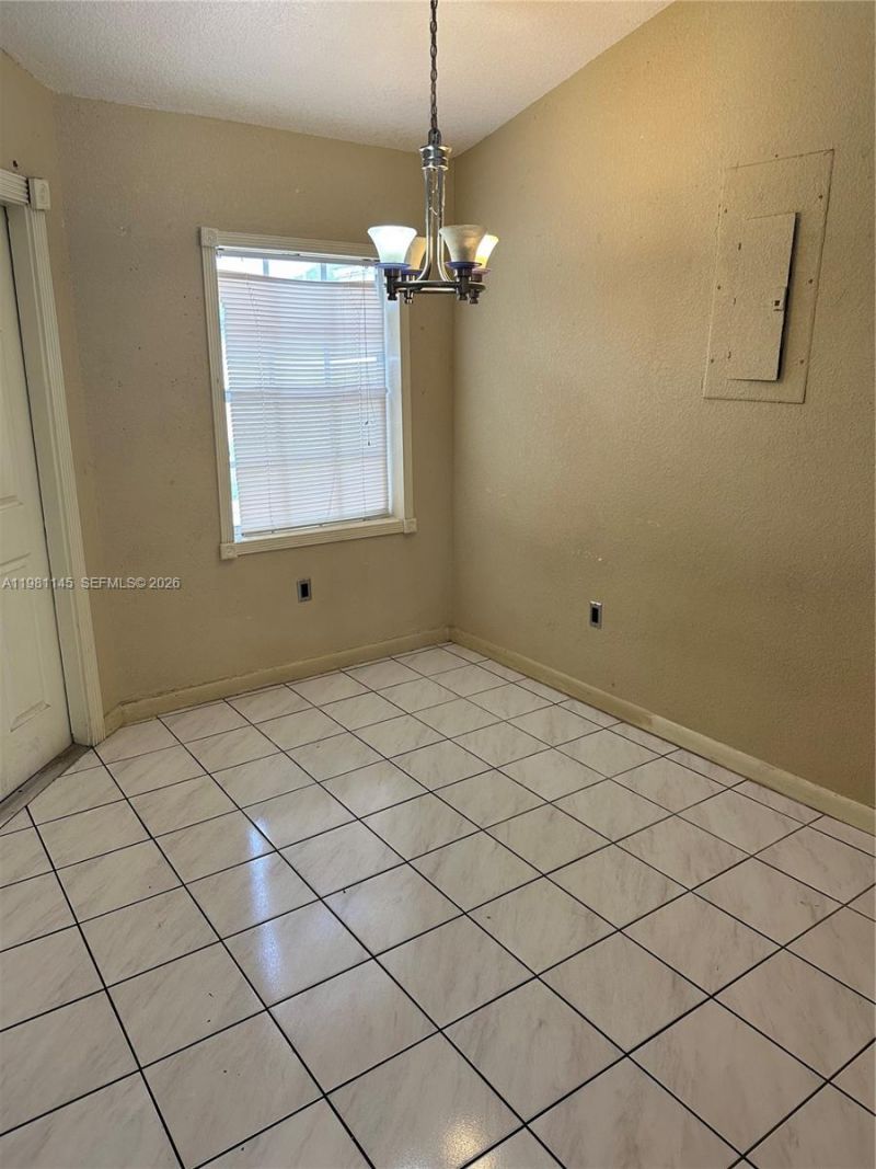 5861 SW 152nd Ct, Miami, FL 33193 Photo