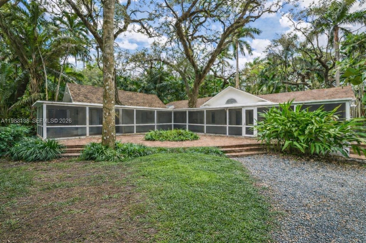 2925 Seminole St, Miami, FL 33133 Photo