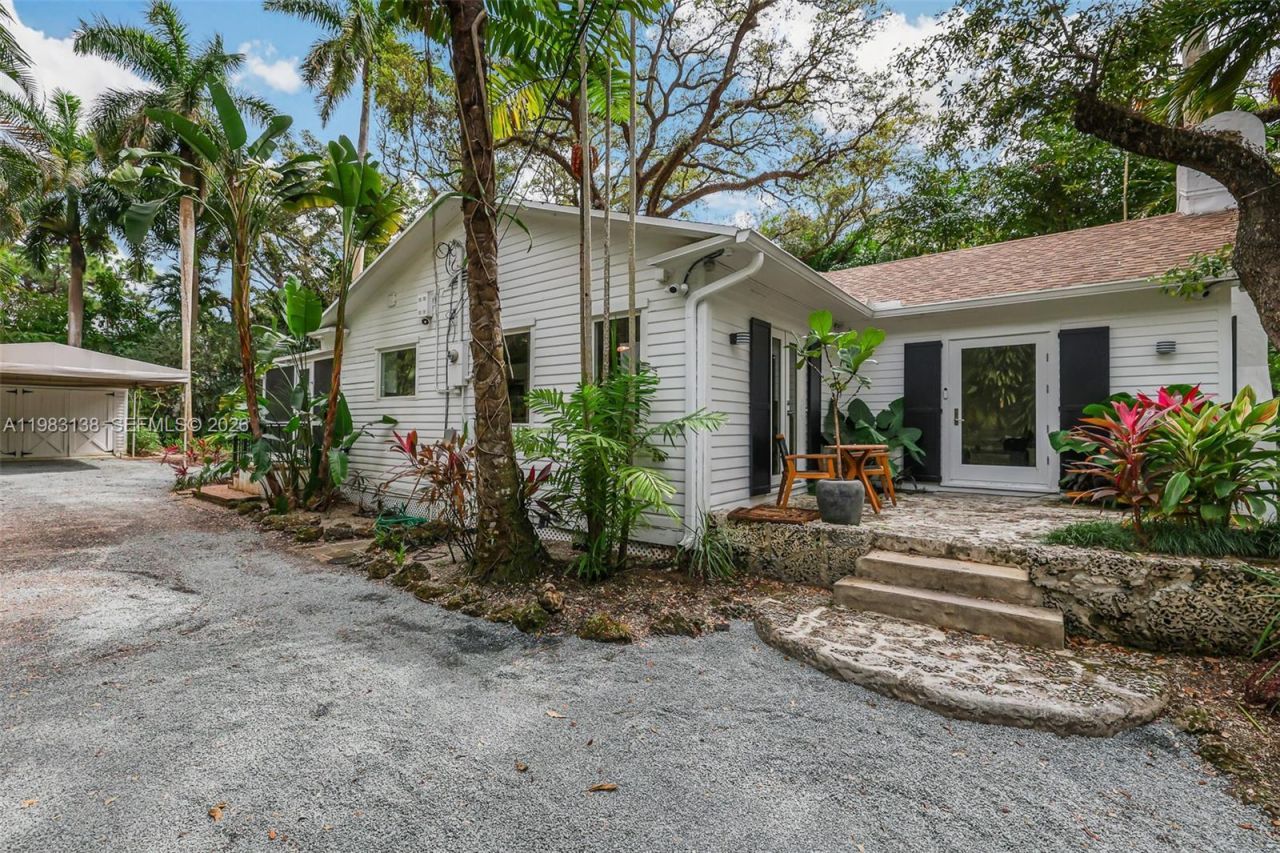 2925 Seminole St, Miami, FL 33133 Photo