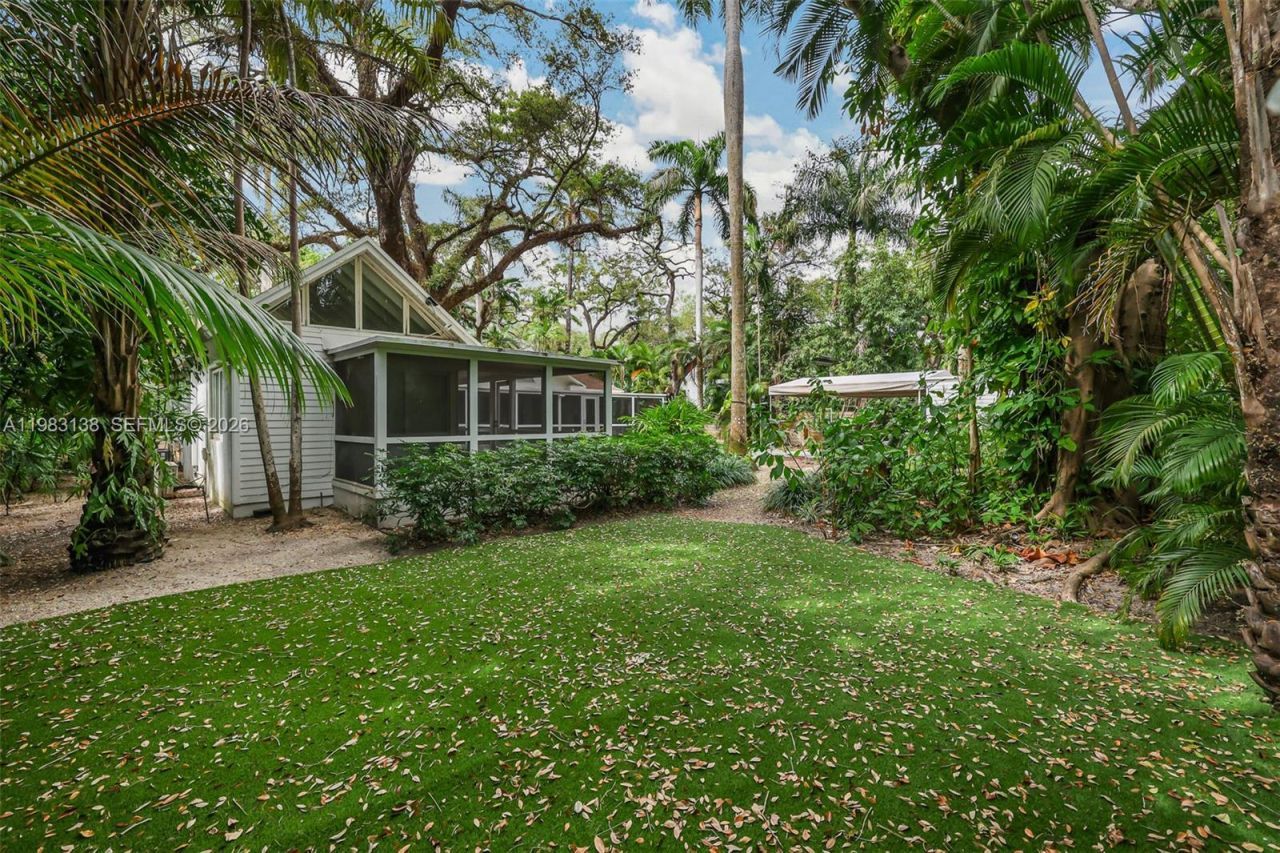 2925 Seminole St, Miami, FL 33133 Photo