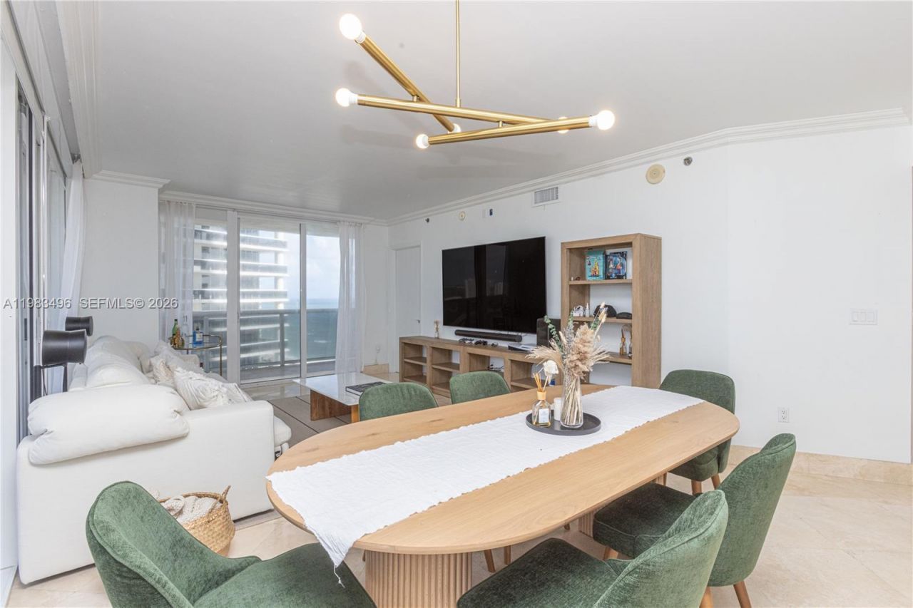 1830 S Ocean Dr, Unit 2108, Hallandale Beach, FL 33009 Photo