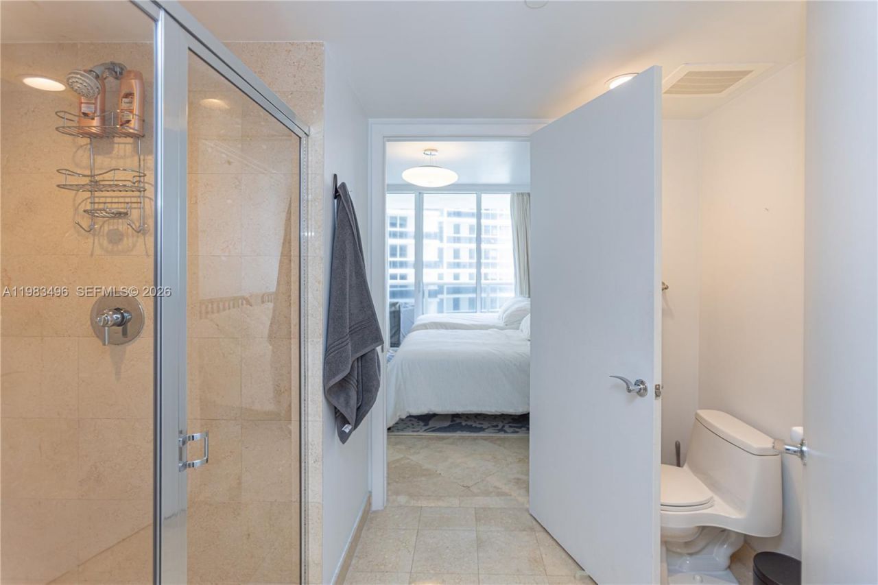 1830 S Ocean Dr, Unit 2108, Hallandale Beach, FL 33009 Photo