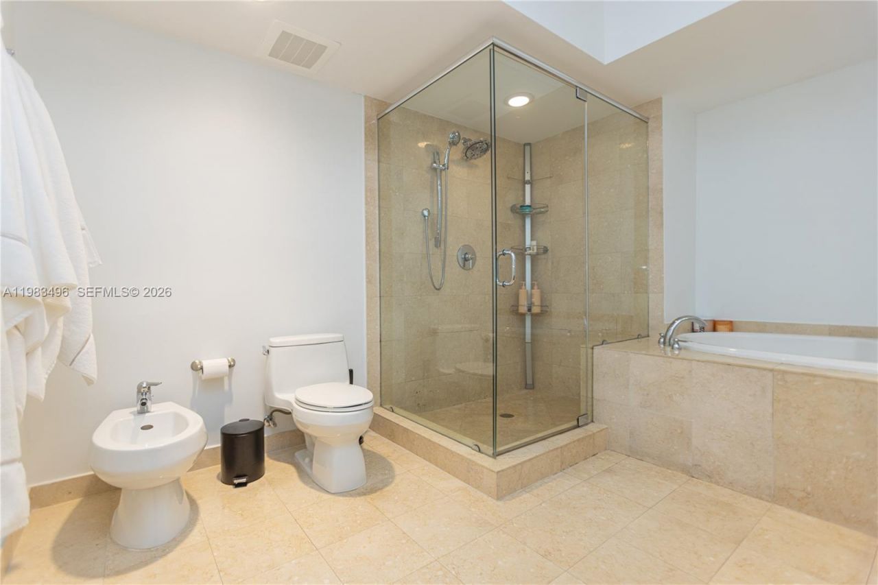 1830 S Ocean Dr, Unit 2108, Hallandale Beach, FL 33009 Photo