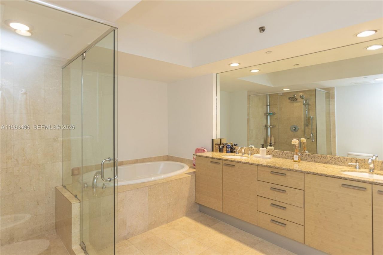 1830 S Ocean Dr, Unit 2108, Hallandale Beach, FL 33009 Photo