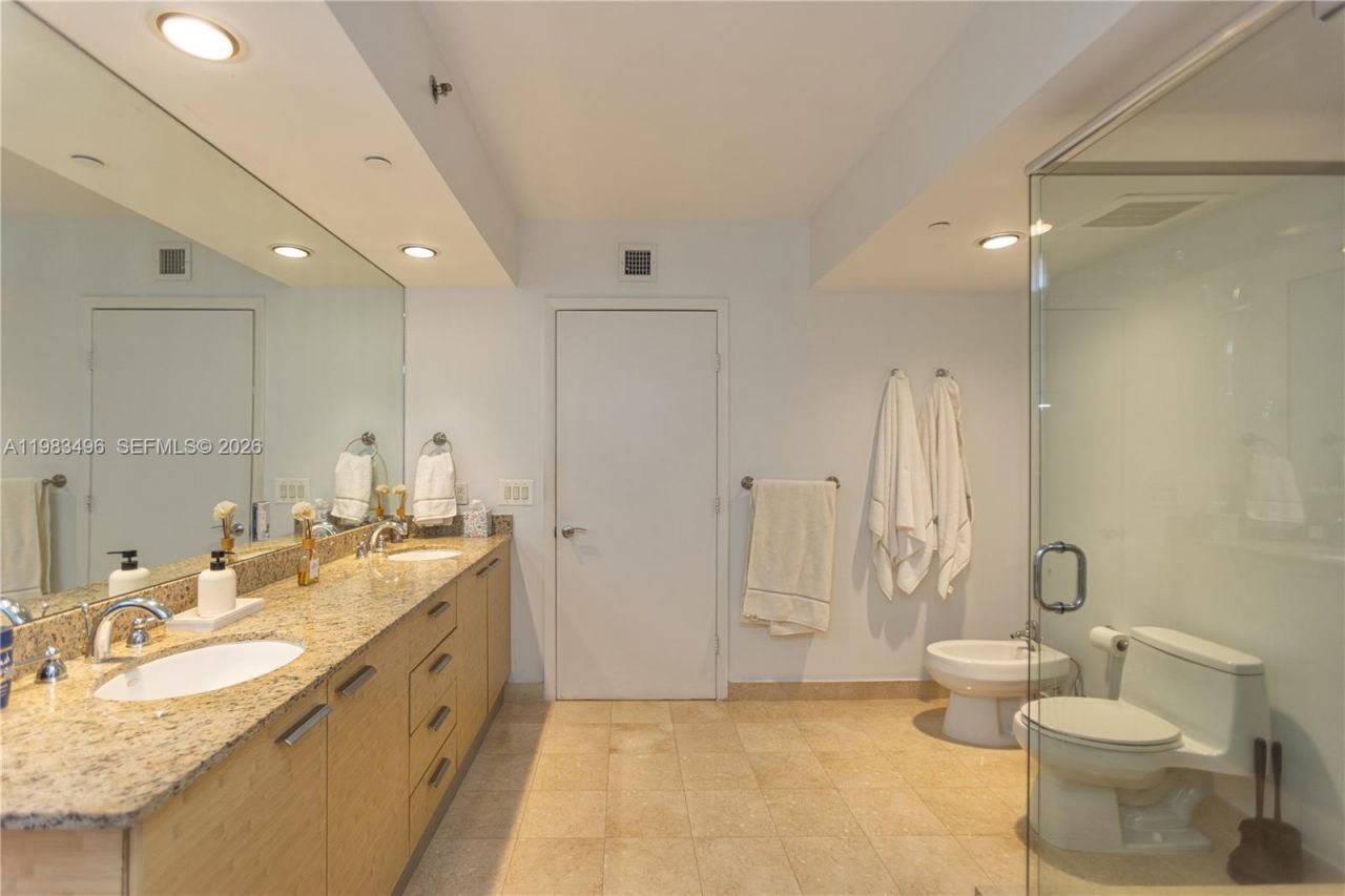 1830 S Ocean Dr, Unit 2108, Hallandale Beach, FL 33009 Photo