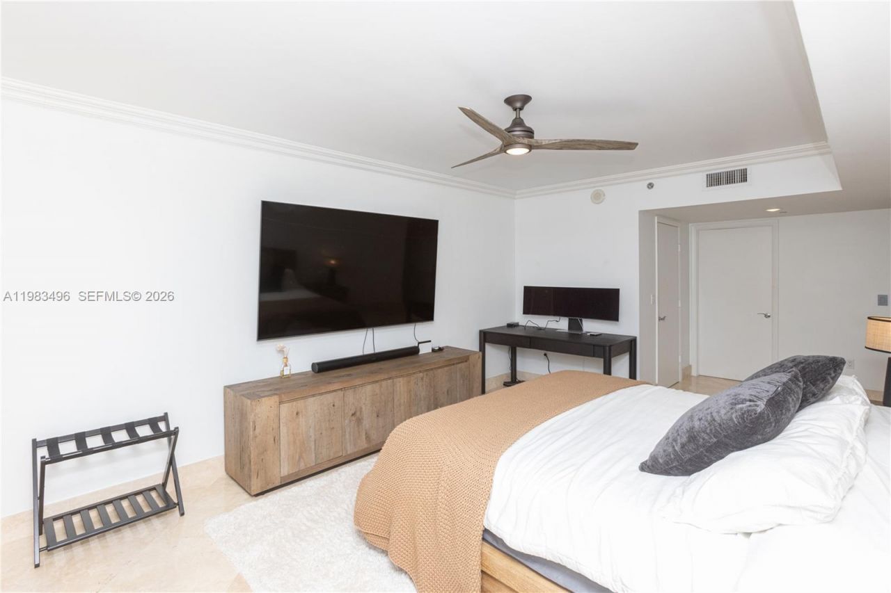 1830 S Ocean Dr, Unit 2108, Hallandale Beach, FL 33009 Photo