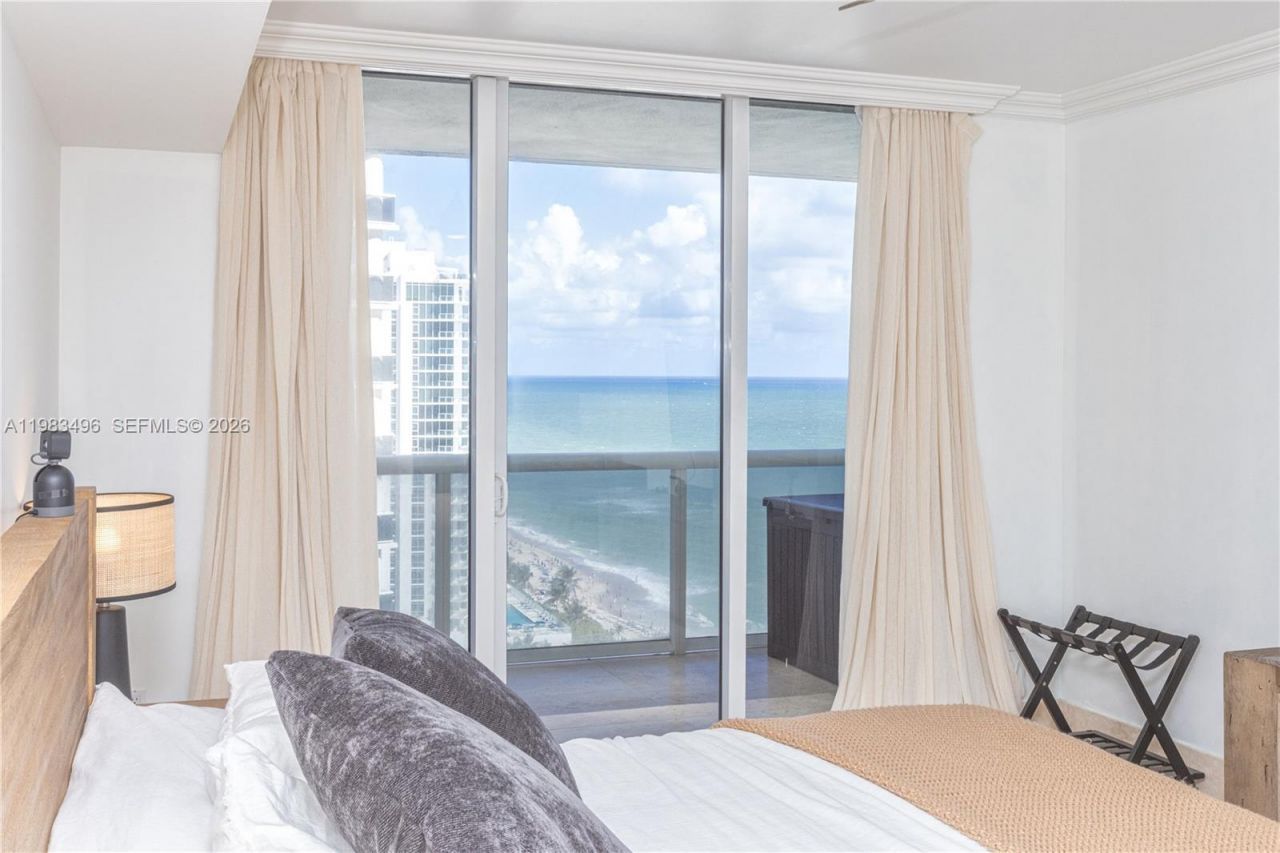 1830 S Ocean Dr, Unit 2108, Hallandale Beach, FL 33009 Photo