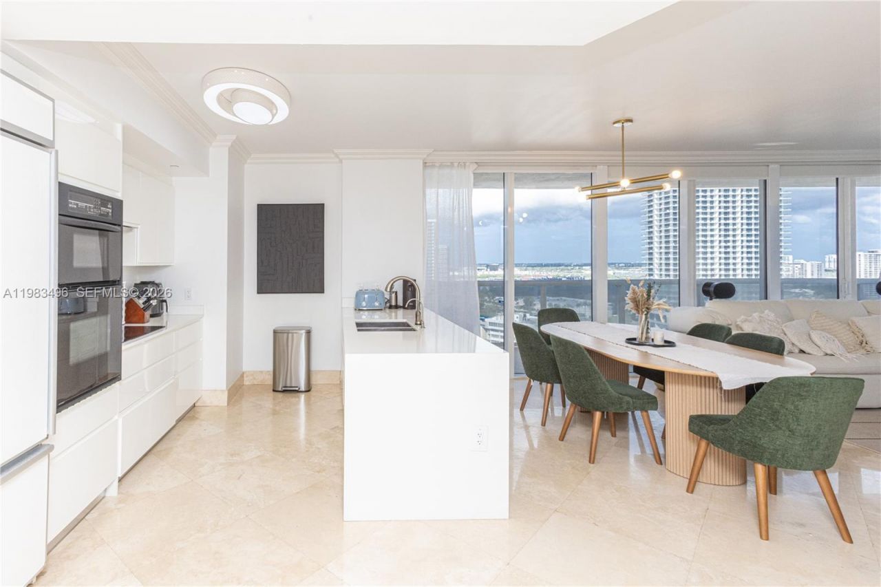 1830 S Ocean Dr, Unit 2108, Hallandale Beach, FL 33009 Photo