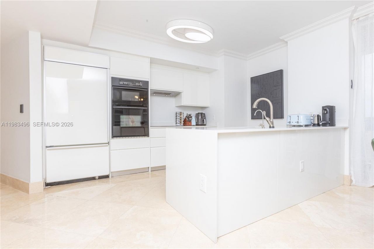 1830 S Ocean Dr, Unit 2108, Hallandale Beach, FL 33009 Photo
