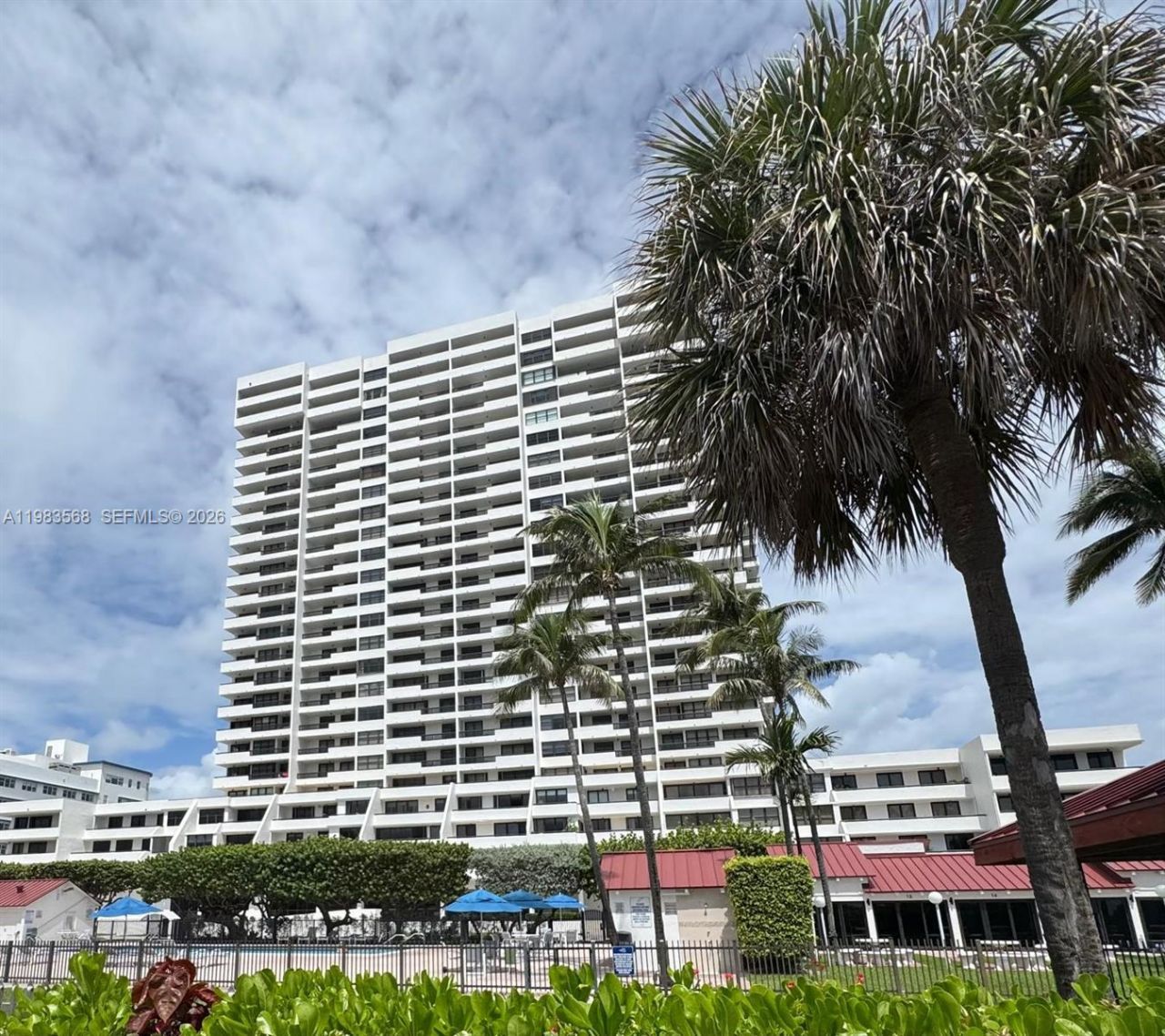 2555 Collins Ave, Unit 1707, Miami Beach, FL 33140 Photo