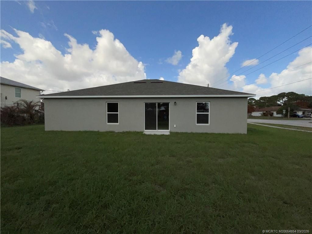 1701 SE Manth Lane, Port Saint Lucie, FL 34983 Photo