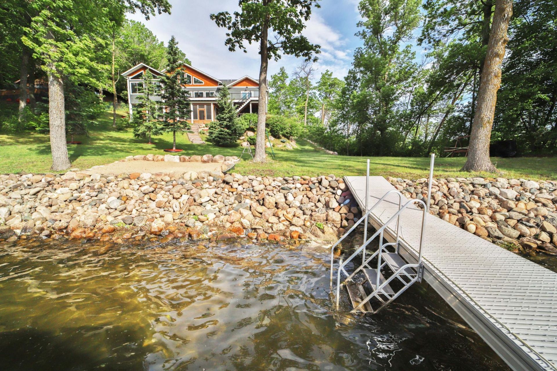 2147 Summit Drive, Cushing, MN 56443