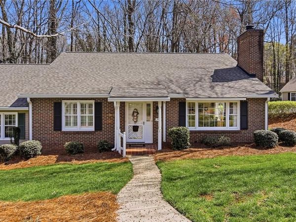 29 Brownstone Lane, Greensboro, NC 27410