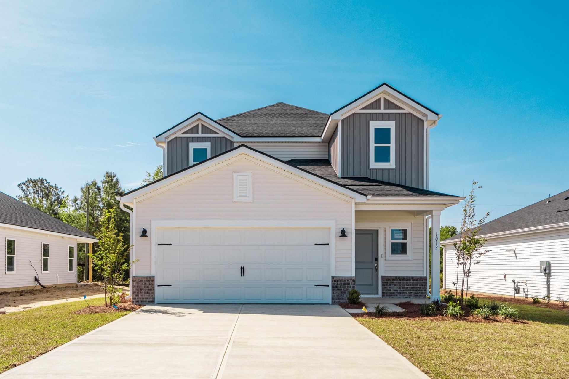 1013 Lauryn Oak Loop Photo 1