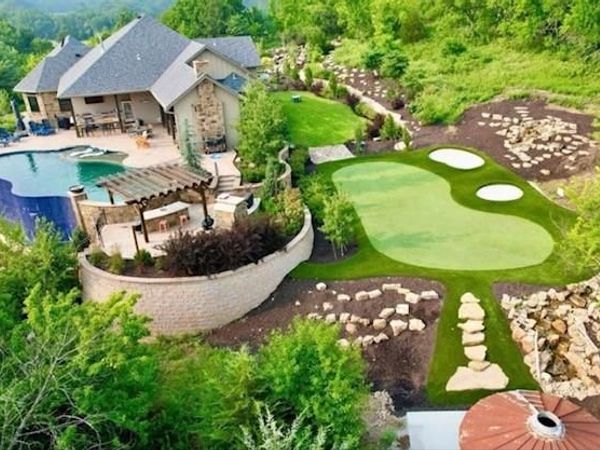 9707 S Perdue Road, Grain Valley, MO 64029