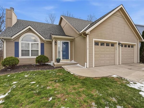 11719 N Harrison Street, Kansas City, MO 64155