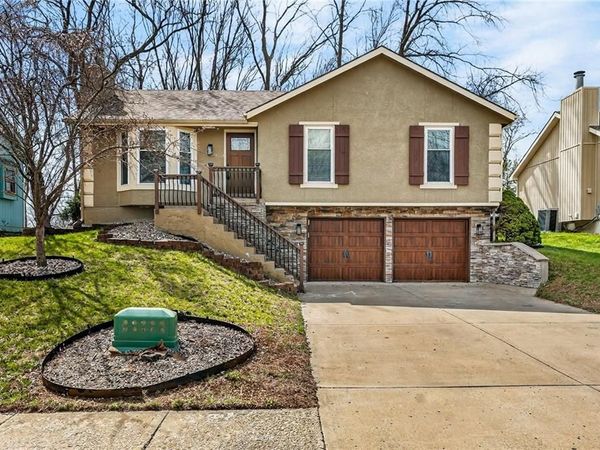 9621 NW 86th Terrace, Kansas City, MO 64153
