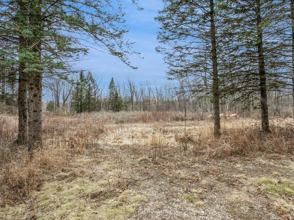 2532 VICTORIA DRIVE, Manitowoc, WI 54220