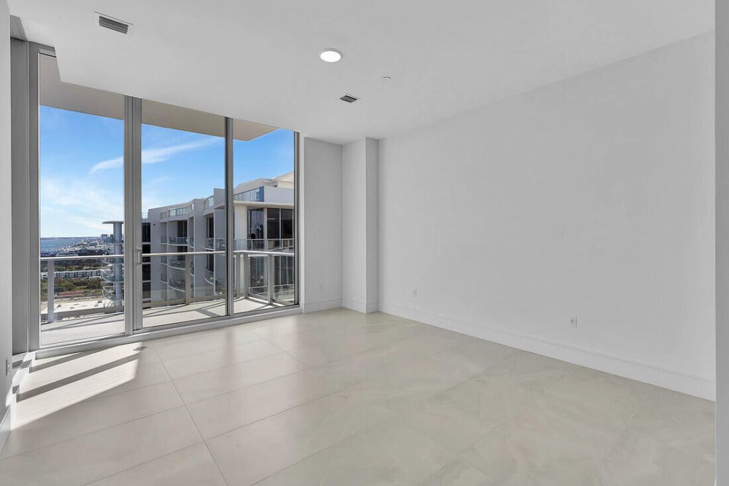 220 Lake Shore Drive, Unit 2411, Lake Park, FL 33403 Photo