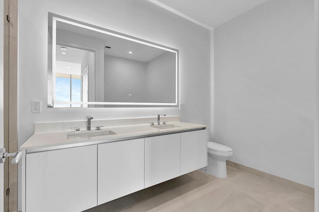 220 Lake Shore Drive, Unit 2411, Lake Park, FL 33403 Photo